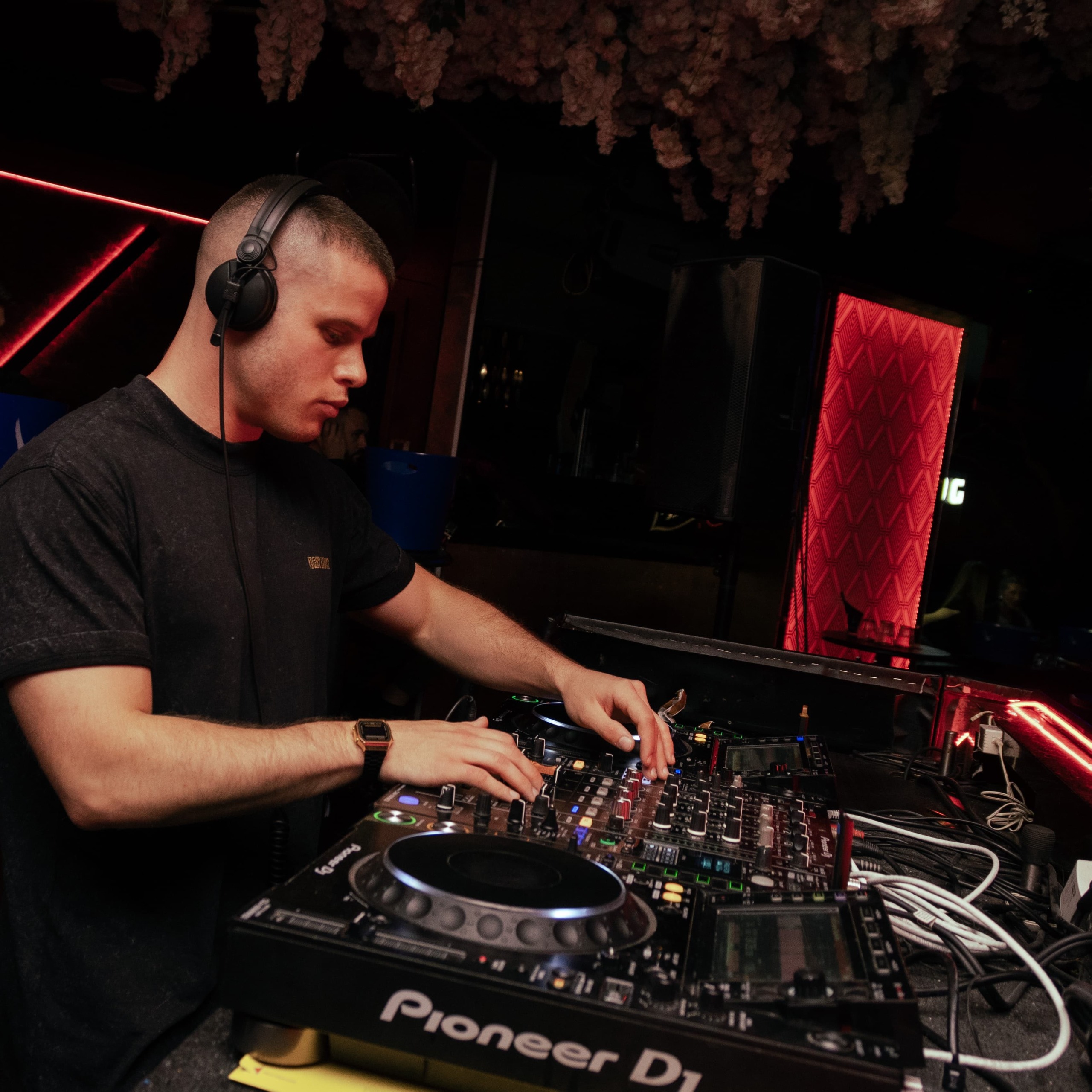 DJ OMNIOUS